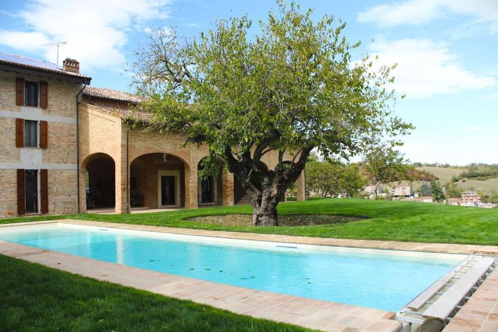 Villa Finetta - Tabiano Castello Country Villas سالسوماجّوري تيرمي المظهر الخارجي الصورة